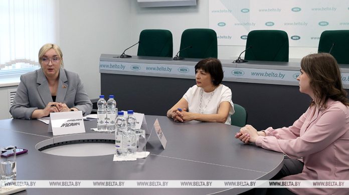Люди с особенностями психофизического развития могут получать профобразование на дому