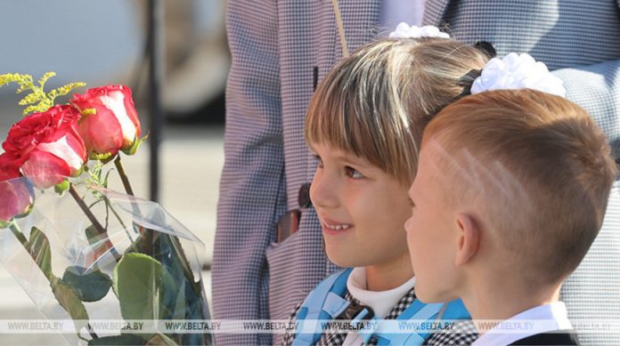 Как родителям официально взять выходной на 1 сентября, рассказали в Минтруда