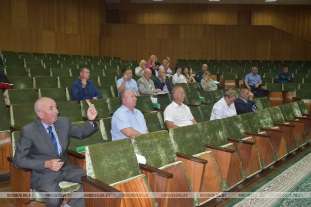 В Кричеве прошла очередная сессия районного Совета депутатов
