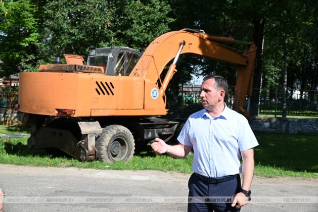Председатель райисполкома провел рабочее совещание на ремонтирующемся объекте ДШИ