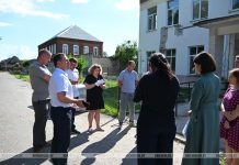 Председатель райисполкома провел рабочее совещание на ремонтирующемся объекте ДШИ