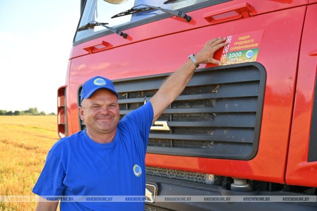 Первые тысячники на жатве-2025 определились в Кричевском районе