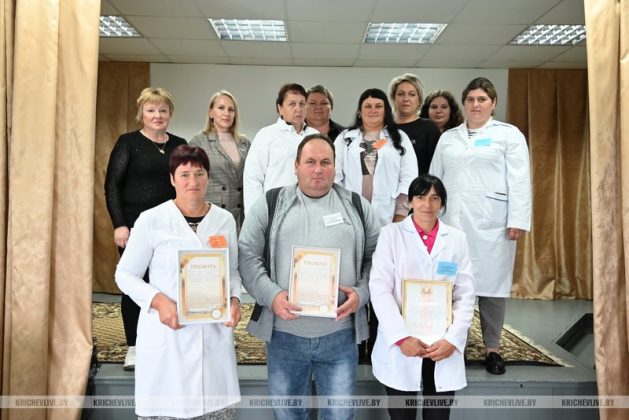 Узнали, кто стал победителем конкурса среди техников по искусственному осеменению КРС в Кричеве