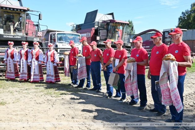В Кричевском районе еще 4 экипажам покорилась планка в 1000 тонн