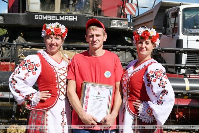 В Кричевском районе определился победитель конкурса «Молодежь за урожай!»