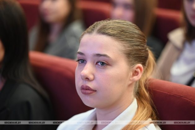 Руководство района встретилось с молодыми специалистами