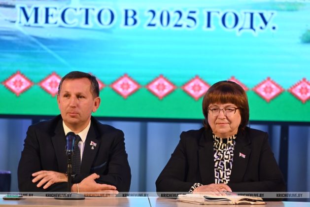 Руководство района встретилось с молодыми специалистами