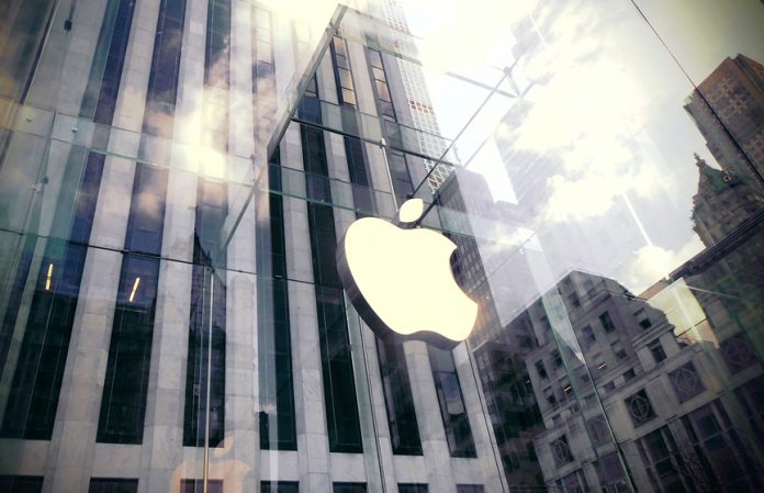 Идет разработка стеклянного iPhone: новинку могут представить в ближайшие годы