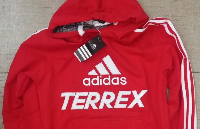 В Беларуси под запрет попала одежда Adidas от китайского производителя