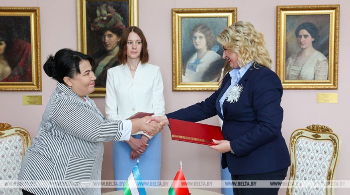 Сохранение семейных ценностей. В каких сферах будут сотрудничать союзы женщин Беларуси и Узбекистана