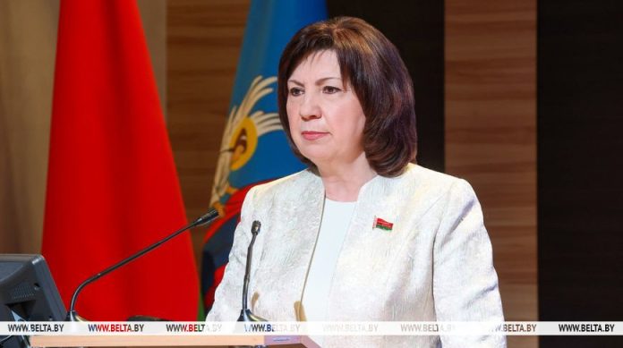 Кочанова: своим трудом, умом, инициативами молодежь строит будущее страны