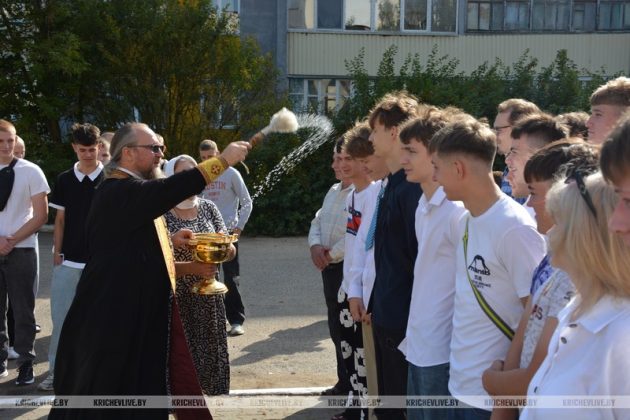 Торжественная линейка, посвященная началу учебного года, состоялась в Кричевском аграрно-строительном колледже