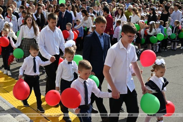 Что первоклассники СШ №3 пообещали председателю райисполкома
