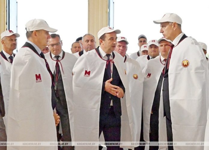 Глава Администрации Президента Республики Беларусь с рабочим визитом посещает Кричевский район