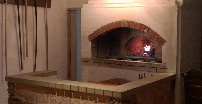 Спасатели Кричевщины напоминают, как подготовить печь к отопительному сезону