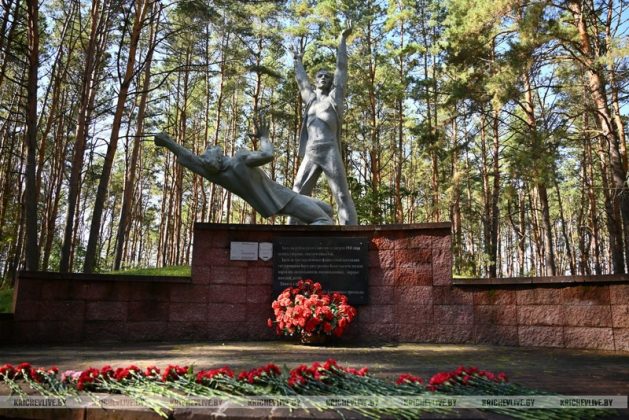 Артисты российской академии музыки им. Гнесиных провели в Кричеве вахту памяти