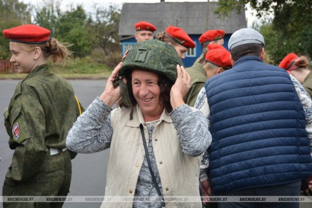 На праздник города в Кричев приехали военные из Могилева