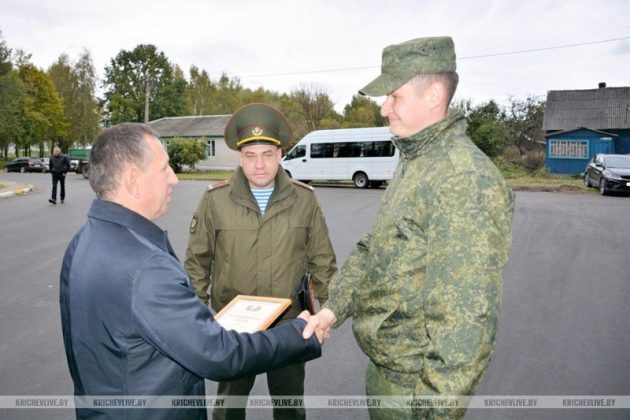 На праздник города в Кричев приехали военные из Могилева