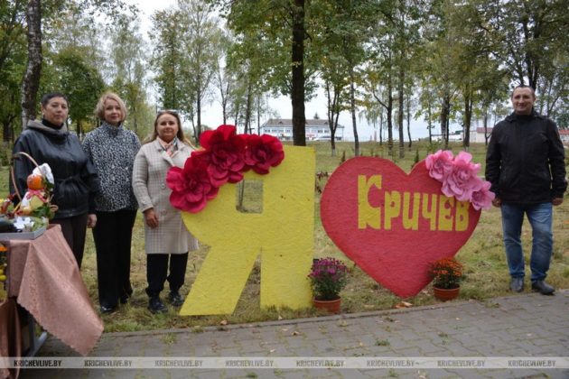 Креативные композиции, что радуют кричевлян на праздниках