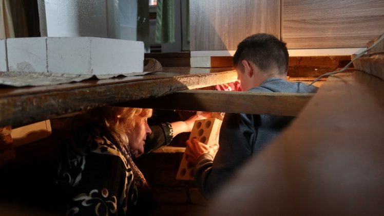 Молодежь и спасатели Кричевщины посетили ветерана органов ЧС