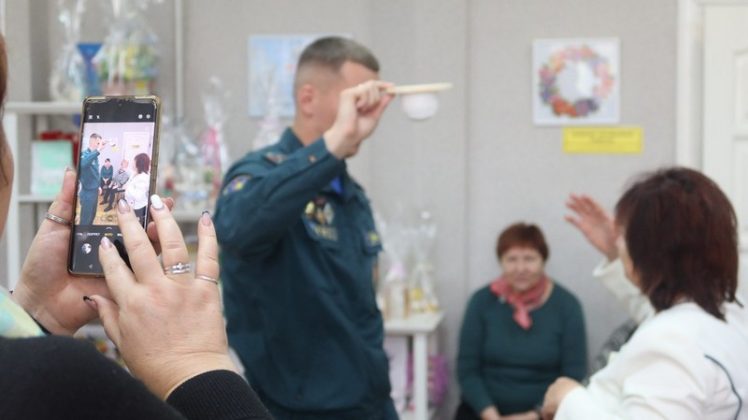 Спасатели Кричевщины провели уроки безопасности для граждан пожилого возраста