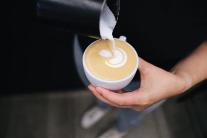 Кофе с молоком: польза или вред?