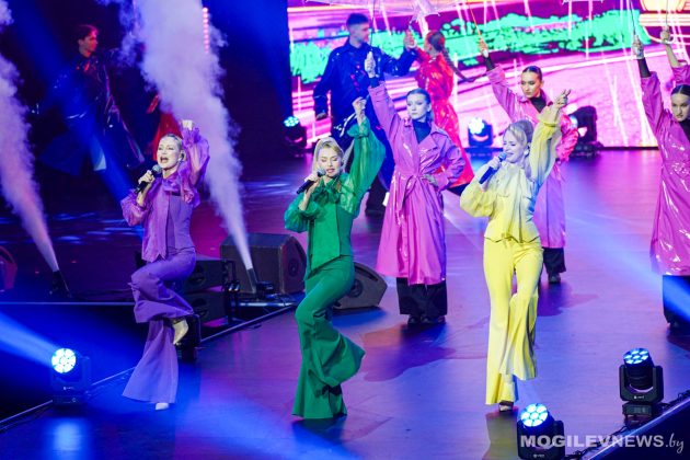 В Могилеве состоялось яркое открытие международного музыкального фестиваля «Золотой шлягер»