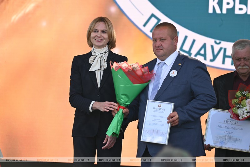 Лучших тружеников села наградили на Дожинках в Кричеве