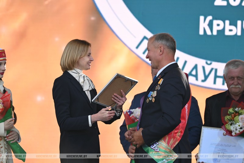 Лучших тружеников села наградили на Дожинках в Кричеве