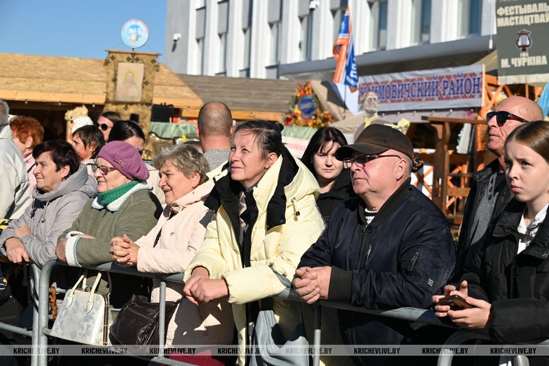 Лучших тружеников села наградили на Дожинках в Кричеве