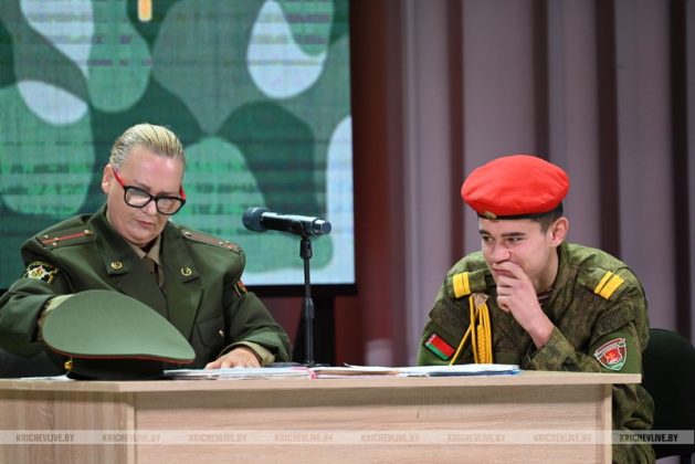 52 новобранцам в Кричеве торжественно вручили повестки
