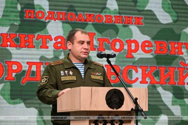 52 новобранцам в Кричеве торжественно вручили повестки