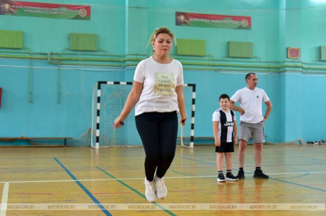 В Кричеве прошел спортивный праздник «Здоровые родители — здоровая семья».