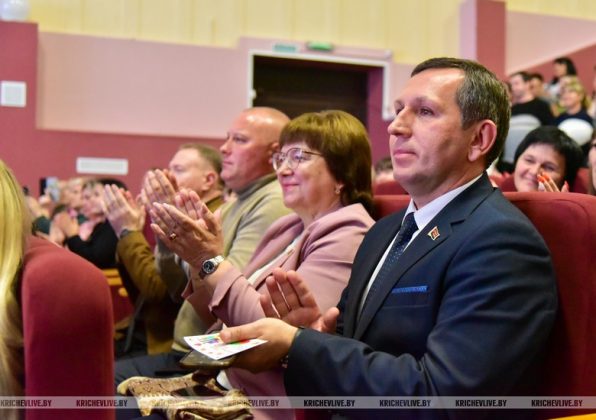 В Кричеве прошел концерт для родителей