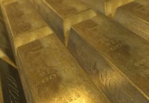 Золото бьет рекорды: цена превысила 4 250 за тройскую унцию