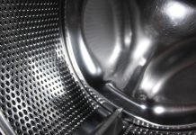 Стиральные порошки разрушают машинки и отравляют почву, заявили ученые