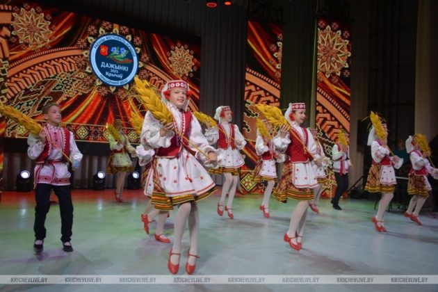 «Дожинки-2025»: Кричев благодарит своих аграриев