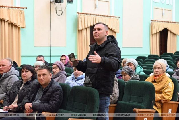 Руководство района встретилось с жителями микрозоны «Цемзаводская»: что обсуждали