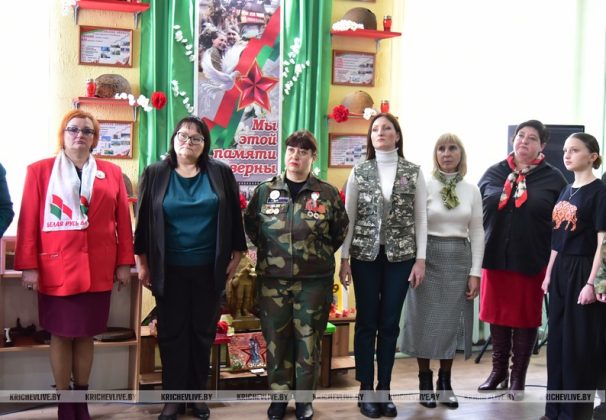 В СШ№ 5 почтили память погибших в годы войны и открыли новую выставочную экспозицию