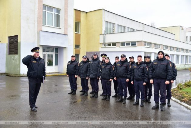 Сотрудники Кричевского отдела охраны отработали навыки управления оперативным транспортом