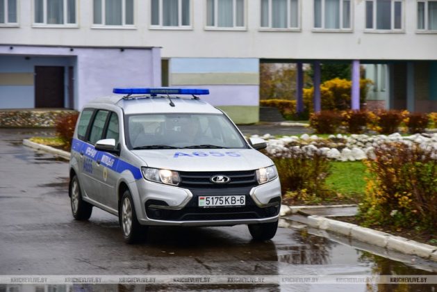 Сотрудники Кричевского отдела охраны отработали навыки управления оперативным транспортом