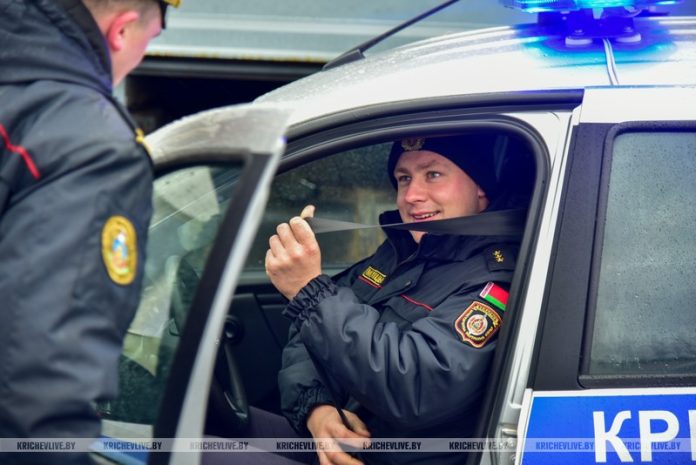 Сотрудники Кричевского отдела охраны отработали навыки управления оперативным транспортом Сотрудники Кричевского отдела охраны отработали навыки управления оперативным транспортом