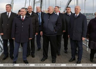 Лукашенко: дайте мне мосты, дороги, молоко и мясо. Рассказываем, в чем суть президентской просьбы Лукашенко: дайте мне мосты, дороги, молоко и мясо. Рассказываем, в чем суть президентской просьбы