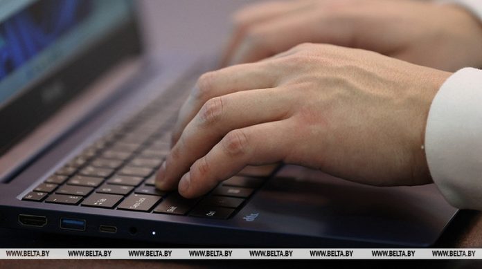 "ИИ начинает спорить и становится субъектным". Чем опасны чужеродные нейросети, разъяснил эксперт "ИИ начинает спорить и становится субъектным". Чем опасны чужеродные нейросети, разъяснил эксперт