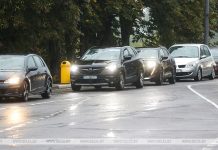 После больших выходных около 3 тыс. легковушек ожидают на границе въезда в Польшу После больших выходных около 3 тыс. легковушек ожидают на границе въезда в Польшу