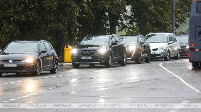 После больших выходных около 3 тыс. легковушек ожидают на границе въезда в Польшу