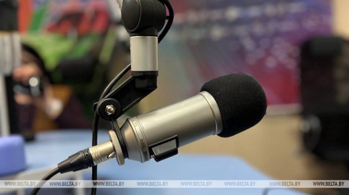 "Настоящая магия!" Известный диктор - о радиовещании в советское время и сейчас "Настоящая магия!" Известный диктор - о радиовещании в советское время и сейчас