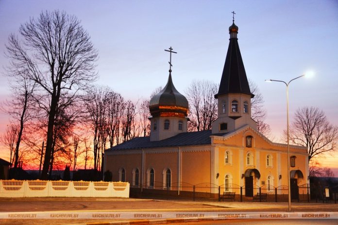 Яркое утро в Кричеве: фоторепортаж