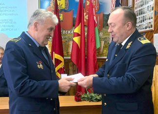 Кричевлянин Александр Бабарикин награжден знаком отличия «Ганаровы транспартнiк» Кричевлянин Александр Бабарикин награжден знаком отличия «Ганаровы транспартнiк»