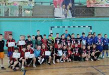 Турнир по мини-футболу среди юношей завершился в Кричевском ФОКе Четыре команды боролись за первое место: итоги турнира по мини-футболу в Кричеве